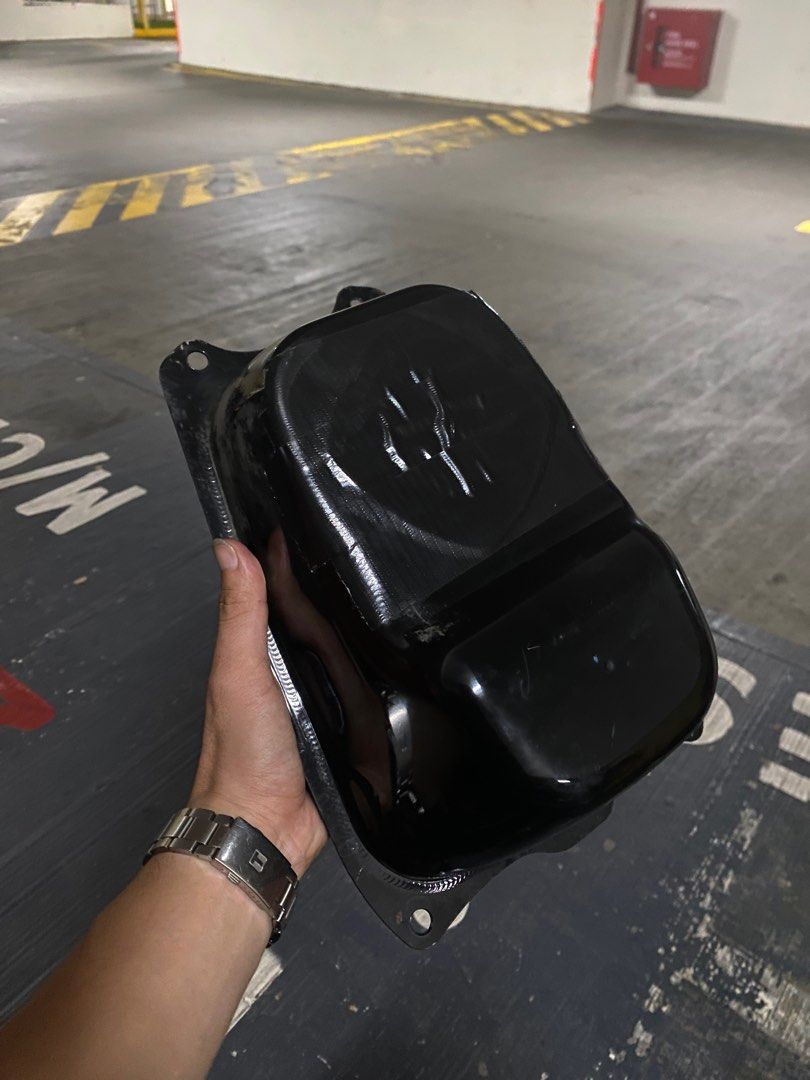Aerox v2 fuel tank original, Motorcycles, Motorcycle Accessories on