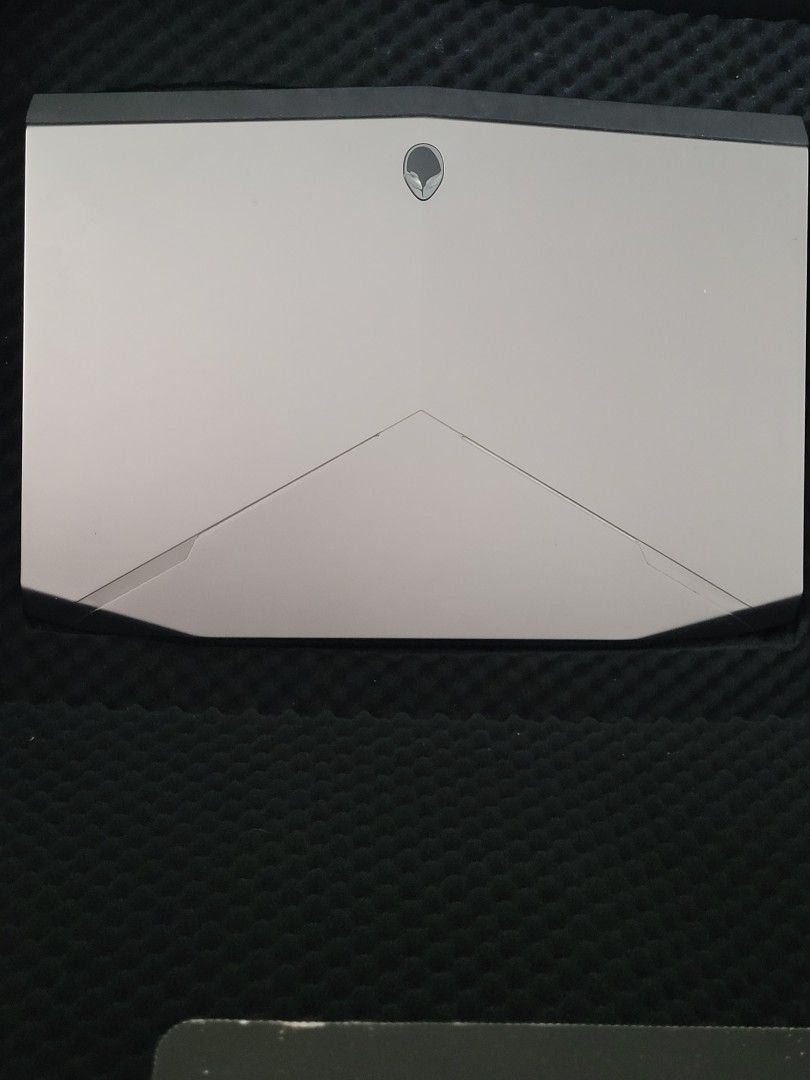 Alienware 17 (Category: Laptops & Notebooks) located in Singapore. Submitted by shizzyx (Listing ID 1267265751, Image 1). Description: alienware originally was bought at 3000 everything is working welĺ also comes with its original box and all items inside (although box abit damaged) frequently wiped down with antibacterial and wet wipes. laptop has to be plugged at all times and it will work fine since battery life on this gaming laptop is not go