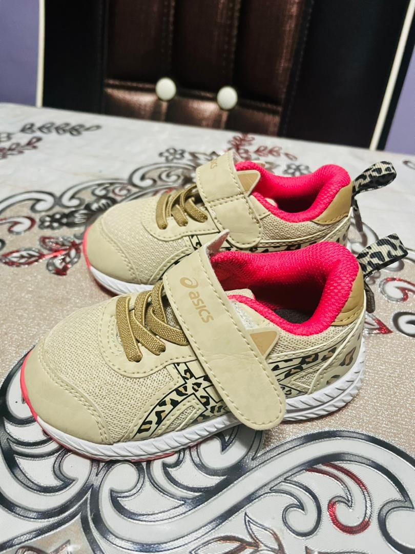 Asics leopard store