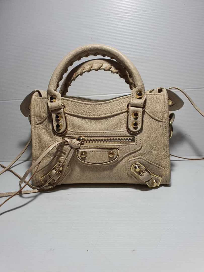 Cream balenciaga best sale bag