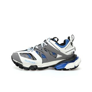 (Category: ) located in . Submitted by sneakers-shop (Listing ID 1267352578, Image 1). Description: .
