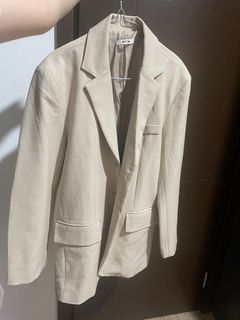 Blazer beige/cream full furing lembut tebal brand meetme
