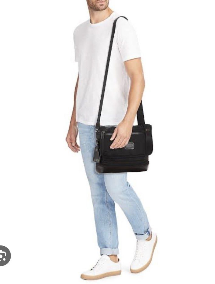 Tumi glenview expandable crossbody store