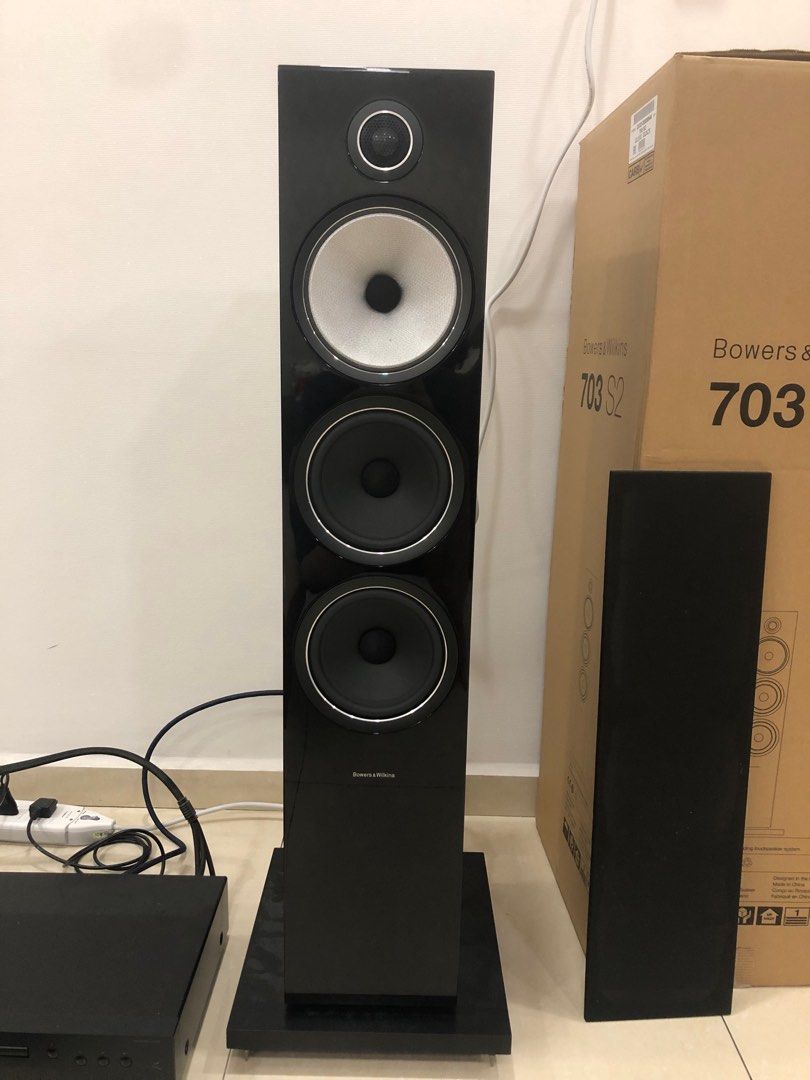 B W 703 S2 Floorstanding Speaker Gloss Black