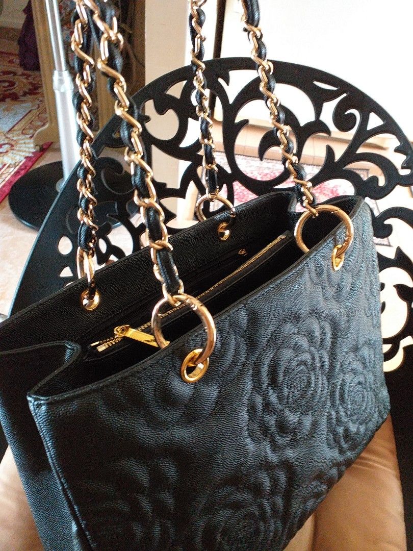 Camilia caviar Leather GST bag. Women s Fashion Bags Wallets Shoulder Bags on Carousell