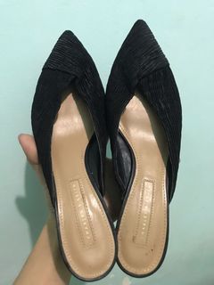 Charles & Keith Pointed Sandals (37) 2 inch heel