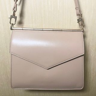 （分類：）位於 。 由 cheeee0 提交（商品編號 1267333958，圖片 1）。簡介： 。