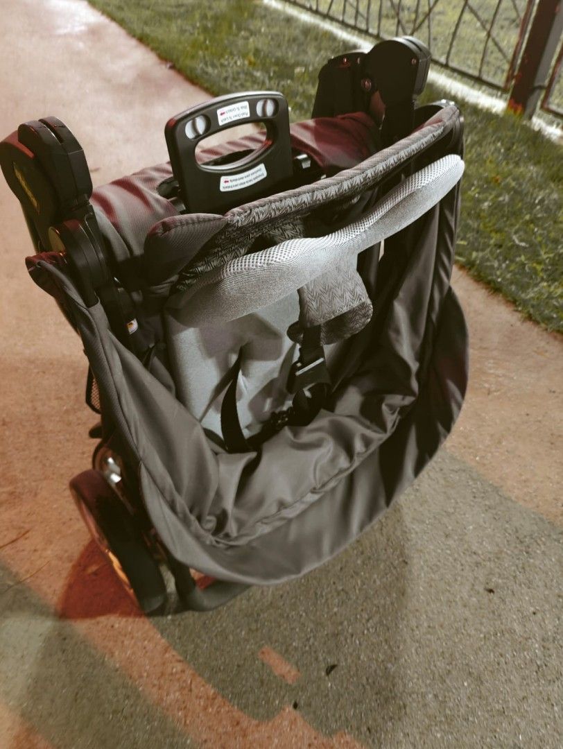 maxi cosi rotating Maxi Cosi Peri 180 Rotating Infant Car Seat Base main image 1