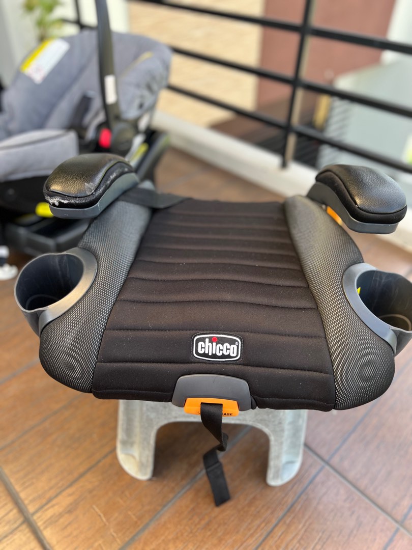 Chicco GoFit Backless Booster Car Seat Shark Babies Kids