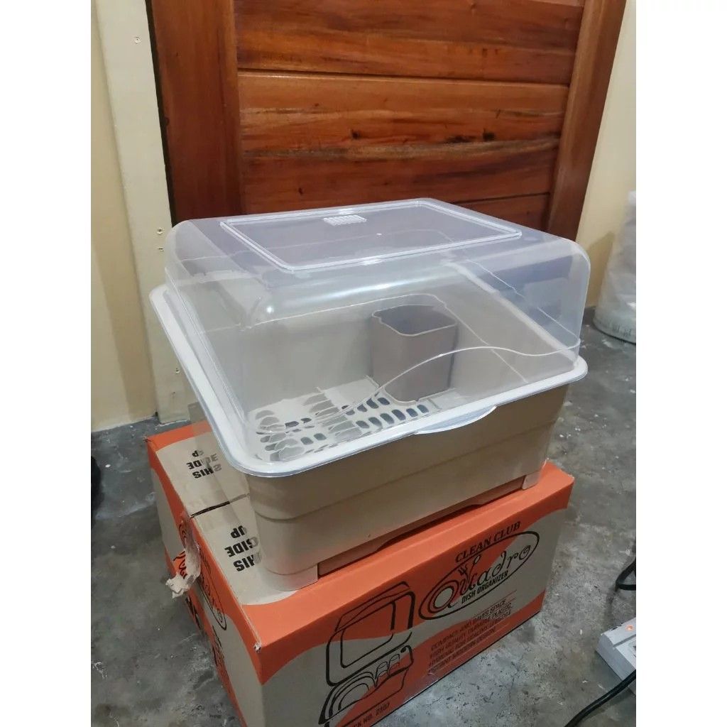 Clean Club Quadro Dish Drainer Organizer (Category: Other Kitchenware & Tableware) located in Manila. Submitted by xcel.prime (Listing ID 1267237342, Image 2). Description: Clean Club Quadro 2307 Dish Draiber Organizer Plates bowl baby bottles spoon fork Club Quadro Dish Organizer Stock 2307 compact and saves space high quality durable plastic Hygienic for healthy lifestyle 38cm L x 33cm W x 30cm H.