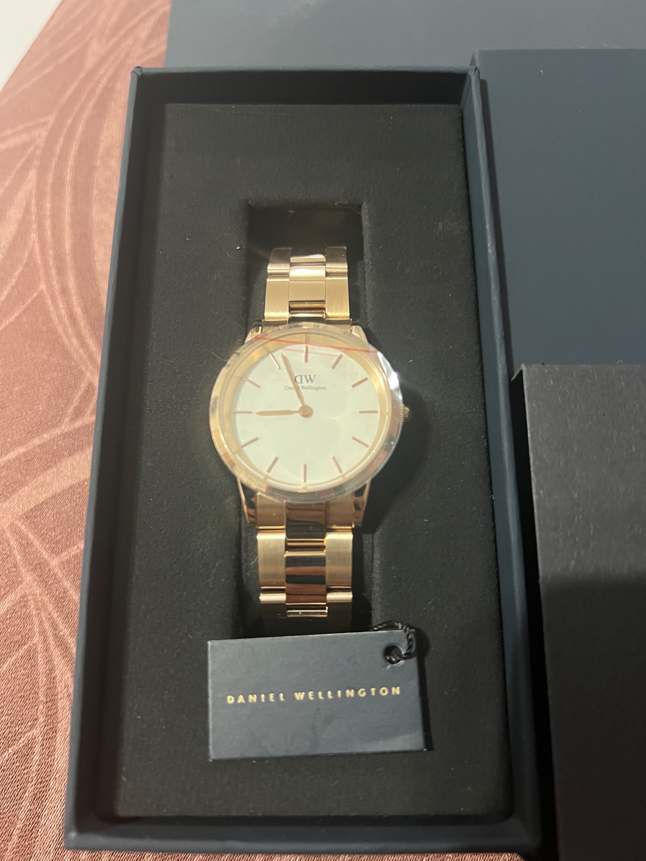 Daniel wellington icon watch discount