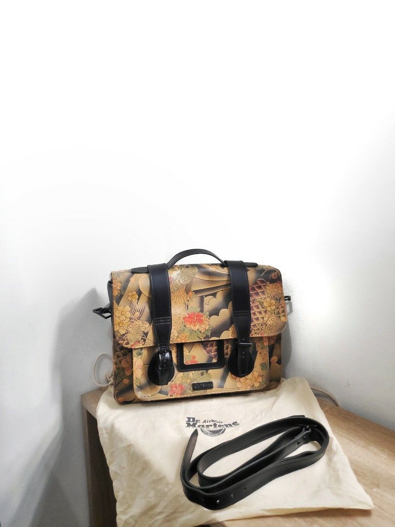 Dr martens on sale satchel 15