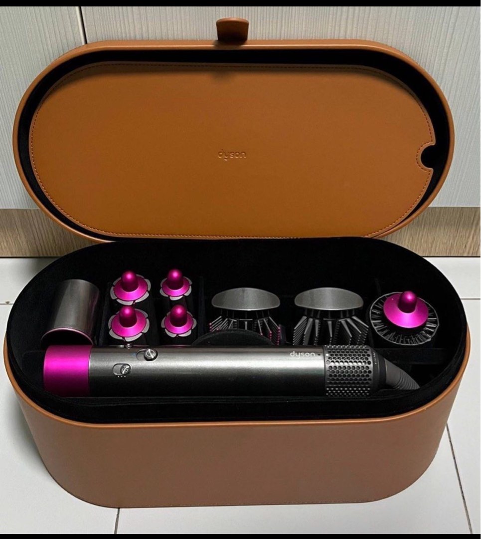 Dyson air wrap, Beauty & Personal Care, Hair on Carousell