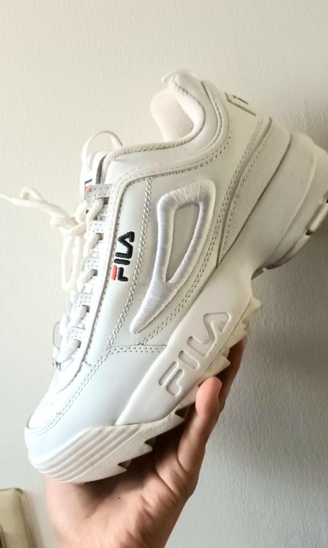 Fila disruptor shop embroidery