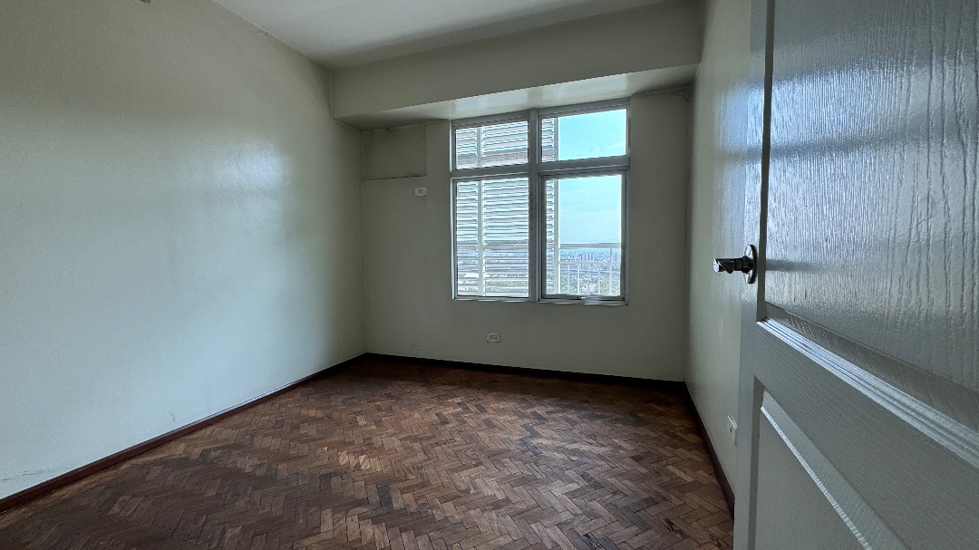 (Category: ) located in . Submitted by ImatchRealty_Kins (Listing ID 1267246163, Image 1). Description: .