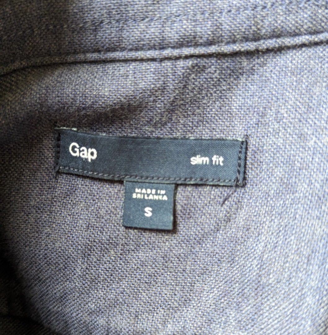 Gap casual shirt S Men s Fashion Tops Sets Formal Shirts on