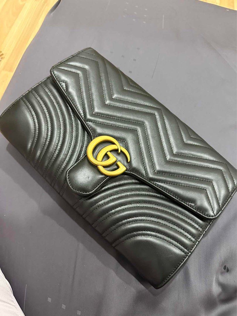 Gucci Marmont Black Clutch, Women's Fashion, Bags & Wallets, Clutches