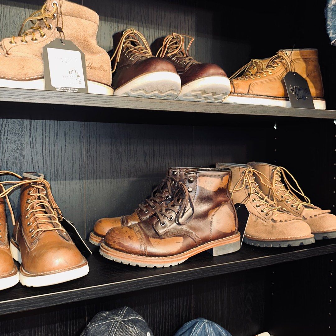 Red wing boot shop shop
