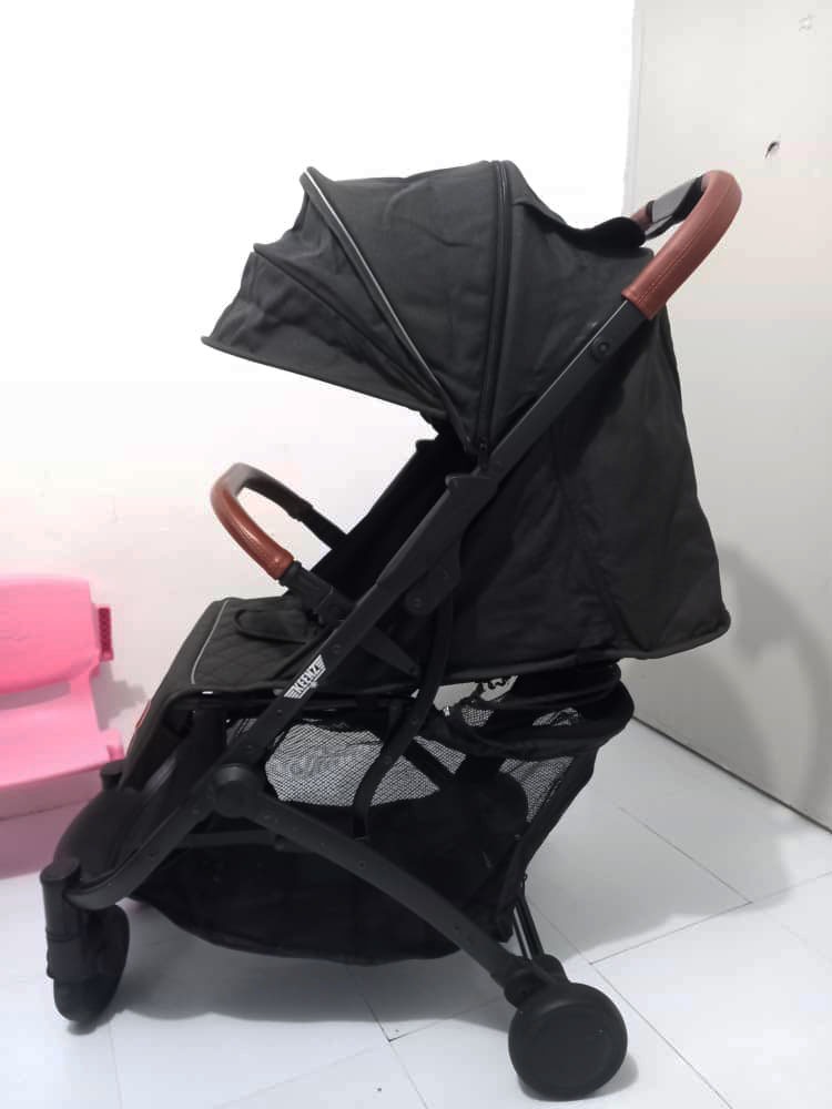 Hot Sales KEENZ AIR PLUS COMPACT STROLLER WITH LOTS OF FREEBIES