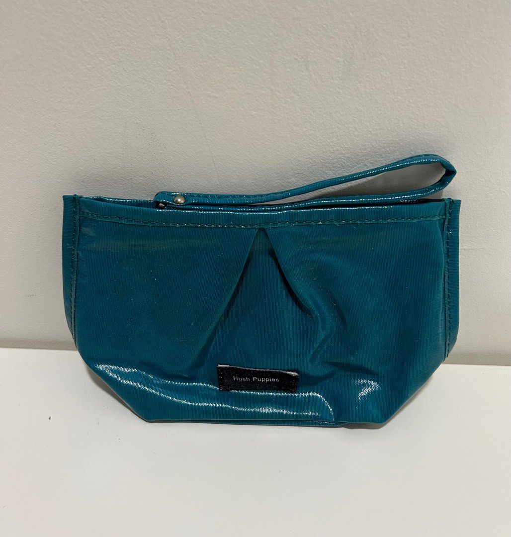 Pouch bag outlet hush puppies
