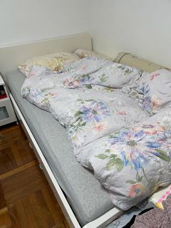 （分類：）位於 。 由 kayeeeee 提交（商品編號 1267305906，圖片 1）。簡介： 。