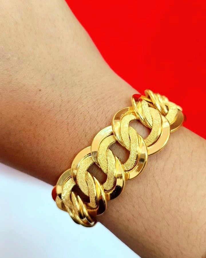 Gold king bracelet hot sale
