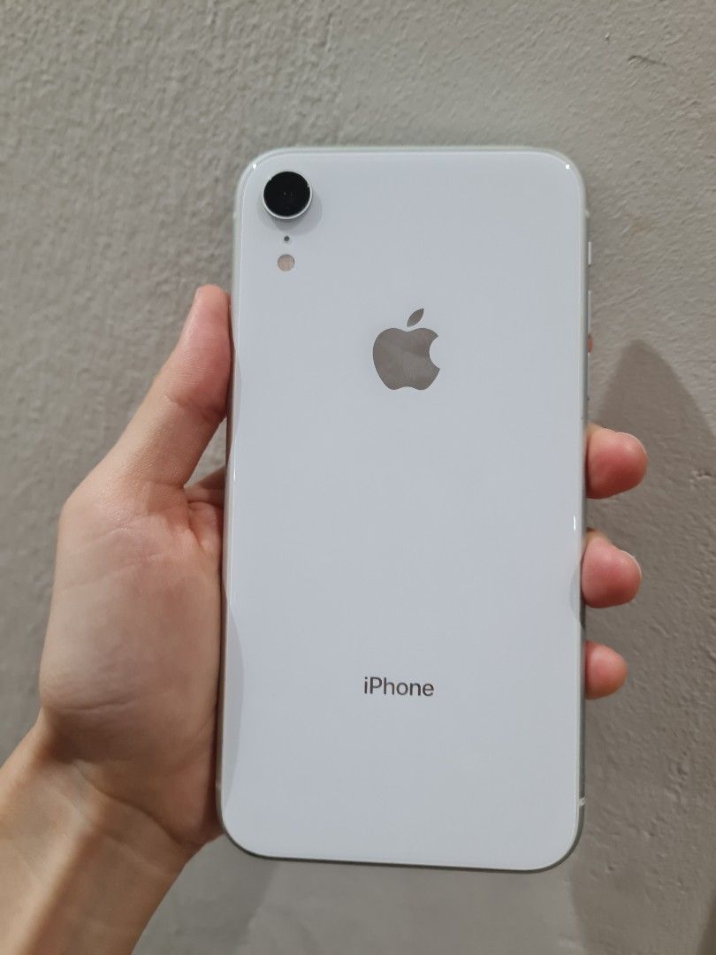 iPhone XR White 128GB, Mobile Phones & Gadgets, Mobile Phones