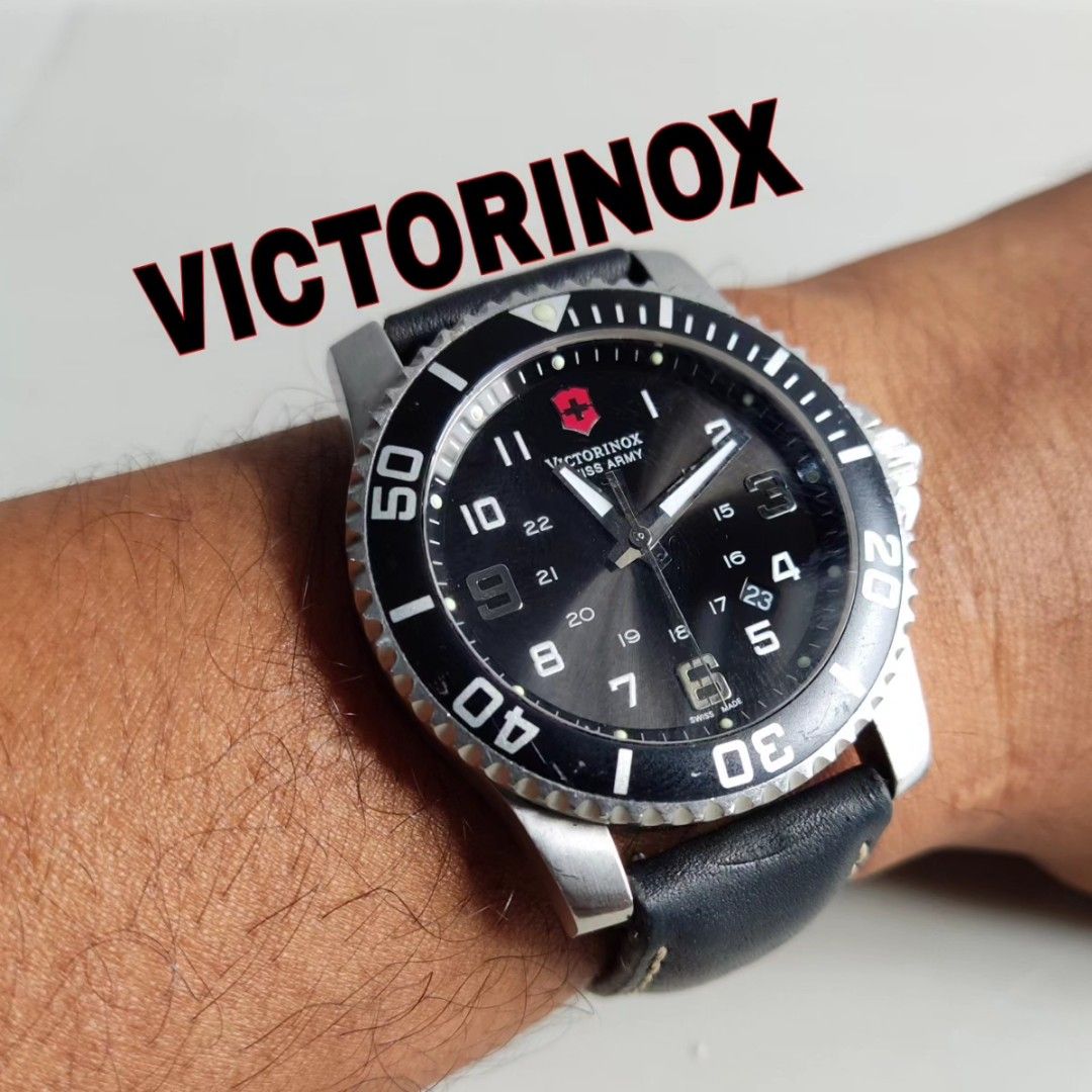 Jam tangan victorinox original store
