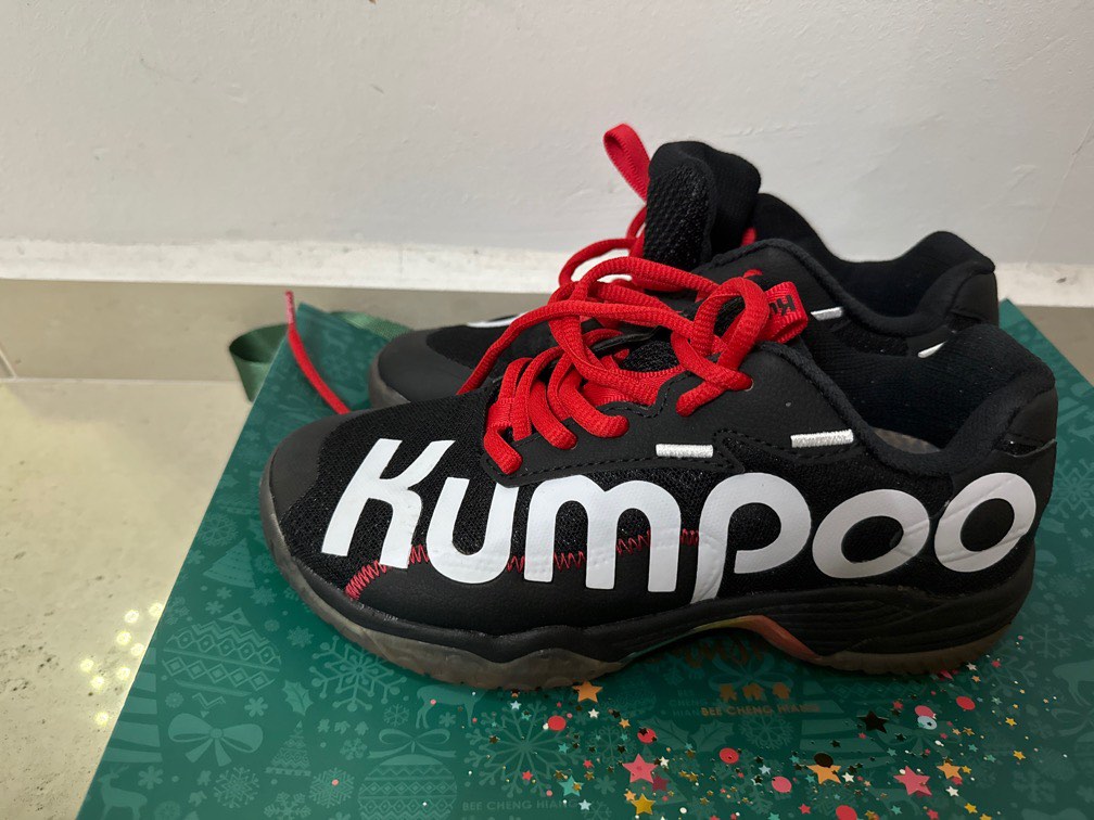Kumpoo badminton shoes Sports Equipment Sports Games Racket
