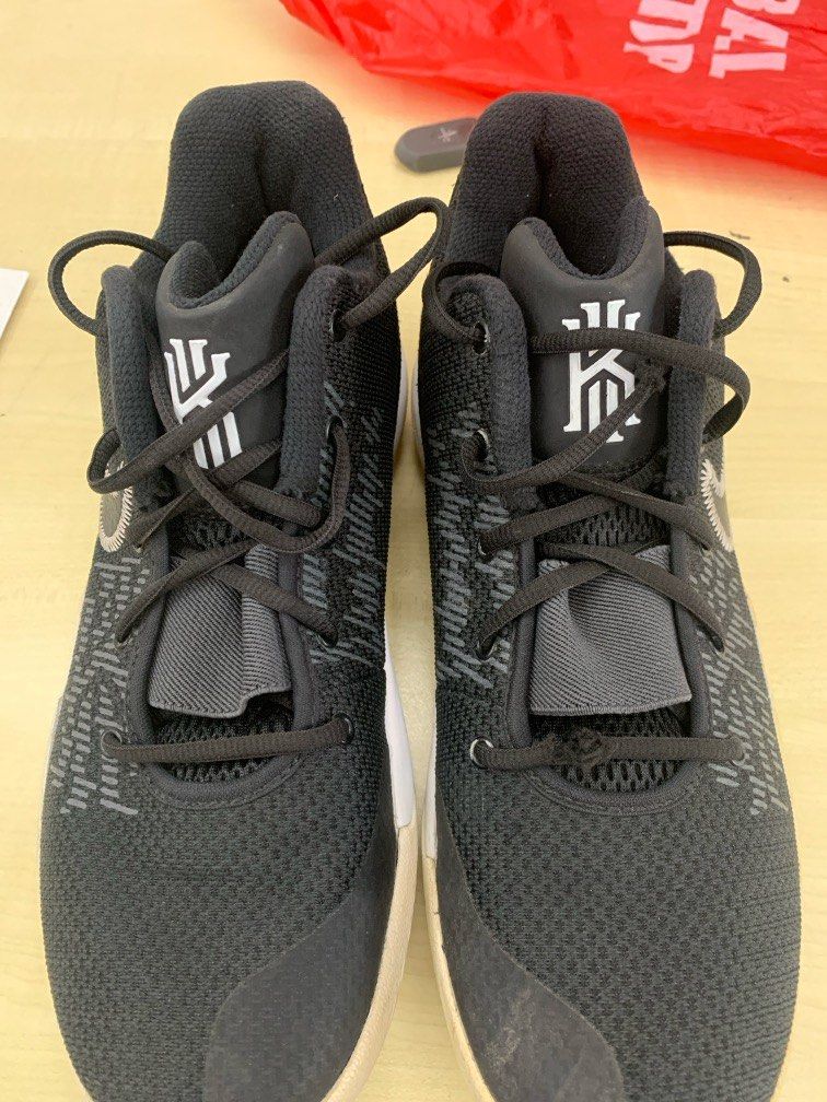 Kyrie flytrap 2 colors 2025