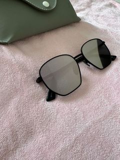 Le specs whaam sunglasses top