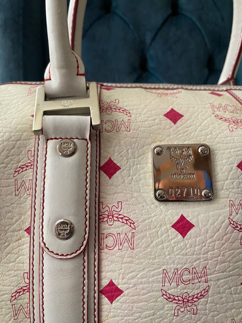 LIMITED EDITION MCM BOSTON DOCTORS BAG (Category: Luxury Bags & Wallets) located in Manila. Submitted by nadinecarlos (Listing ID 1267246707, Image 2). Description: NO SLING INCLUDED Speedy 30.