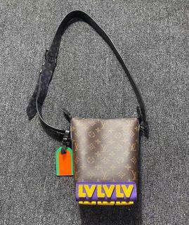 M21586 Louis Vuitton Monogram Flowers On My Side MM Bag