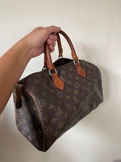 SOLD! Item: Authentic Pre-Owned Louis Vuitton Speedy 35 Bag Condition:  Excellent Est Orig Retail: $1180 YLC Price: $799 Protective dust…