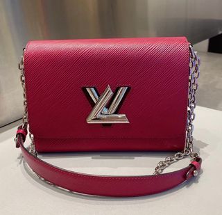Wilshire leather handbag Louis Vuitton Pink in Leather - 25129038