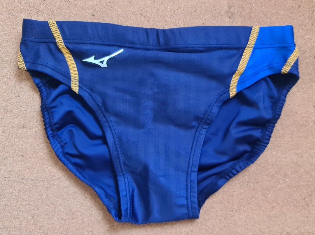 Mizuno sale swimming trunks
