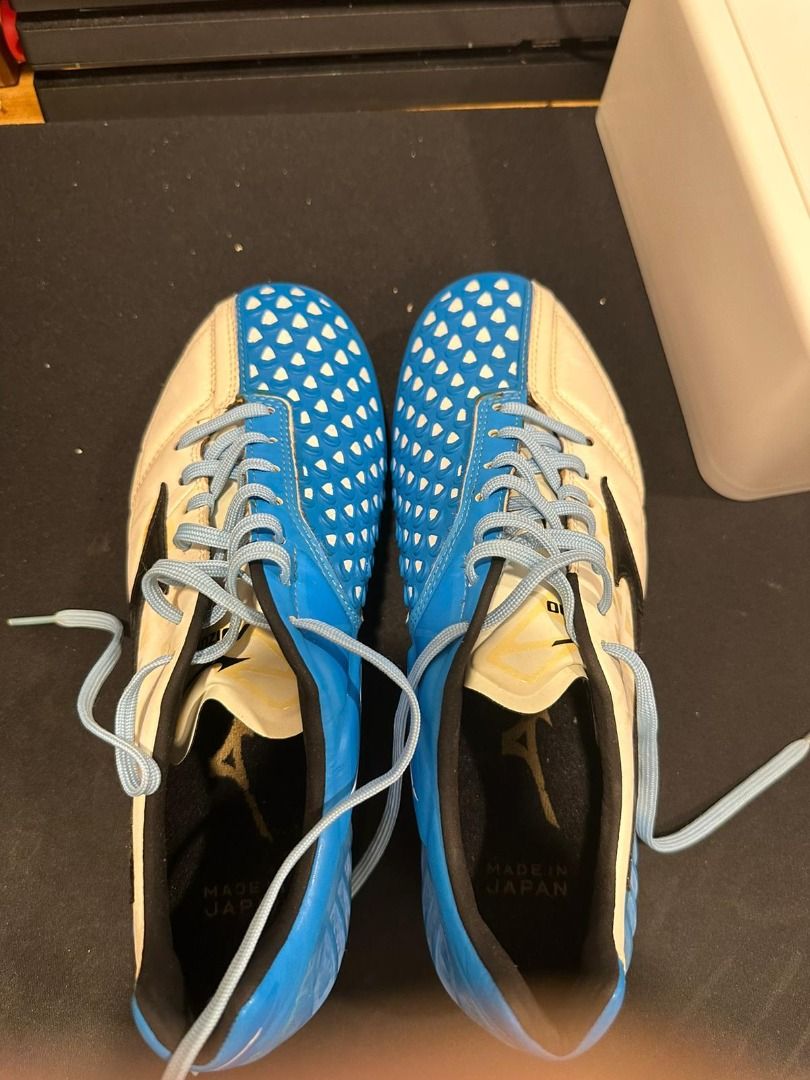 Mizuno sales ignitus astro