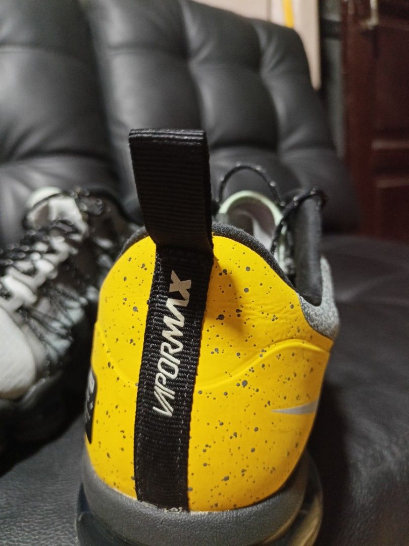 Nike vapormax run shop utility yellow