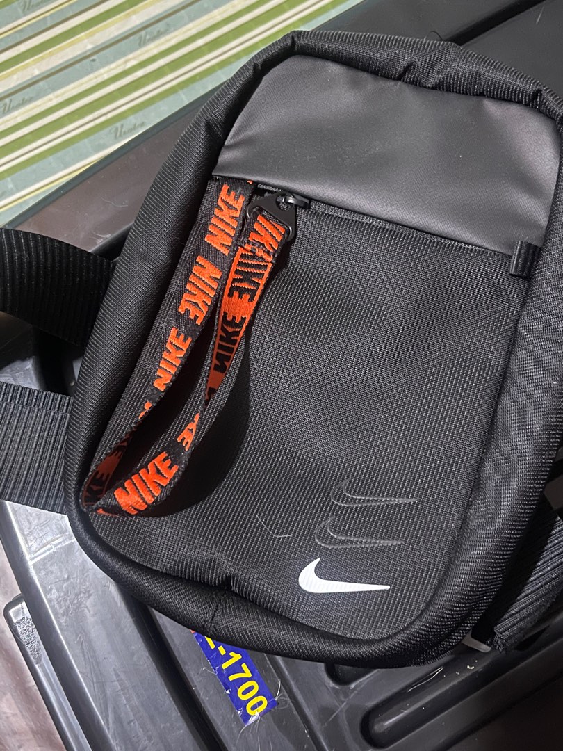 Nike crossbody bag, Men's Fashion, Bags, Sling Bags on Carousell