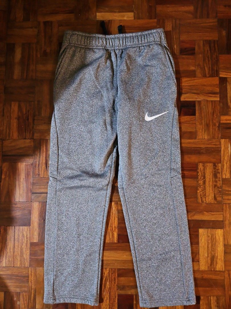 Nike fleece lined sweatpants hot sale