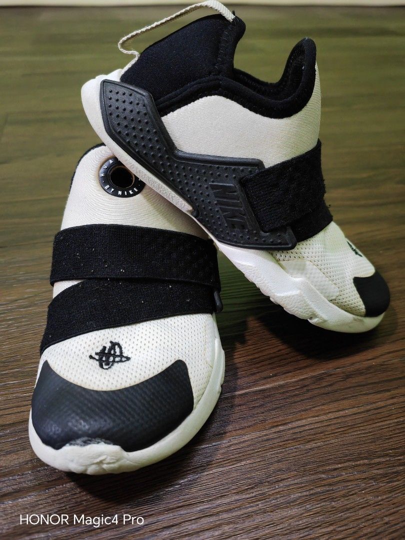 NIKE HUARACHE BUDAK Babies Kids Babies Kids Fashion on Carousell