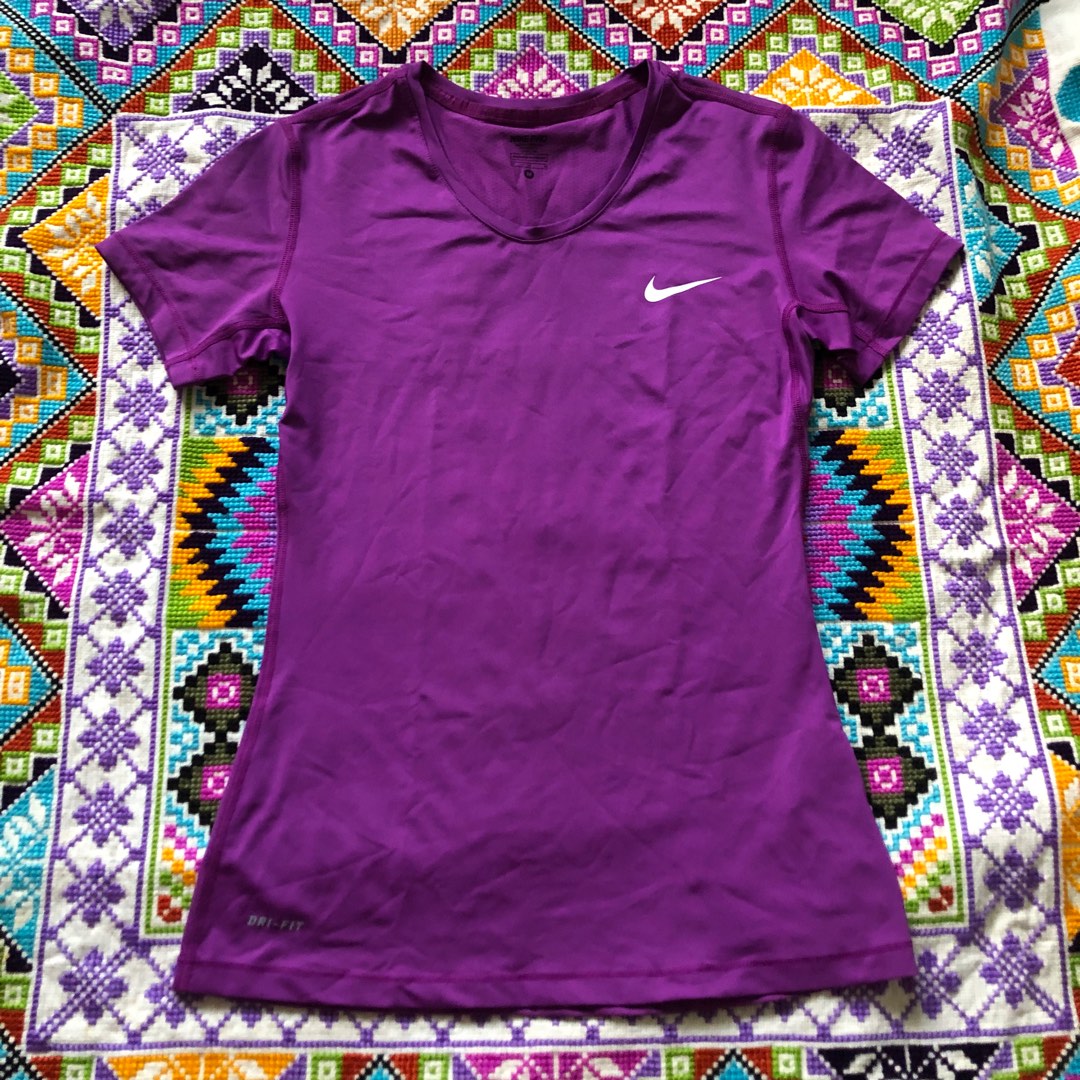 have a nike day shirt womens
