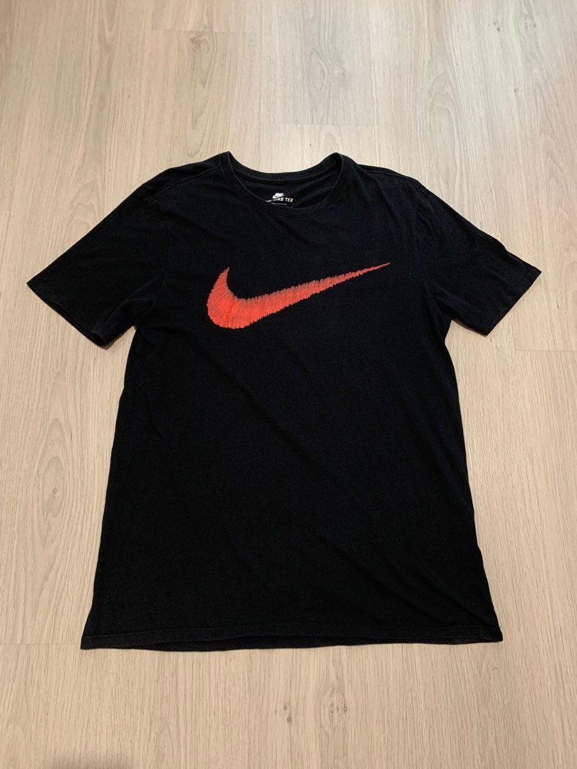 swoosh tee