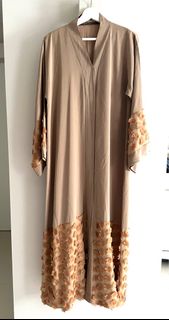 (Category: ) located in . Submitted by abaya54 (Listing ID 1267281863, Image 1). Description: .