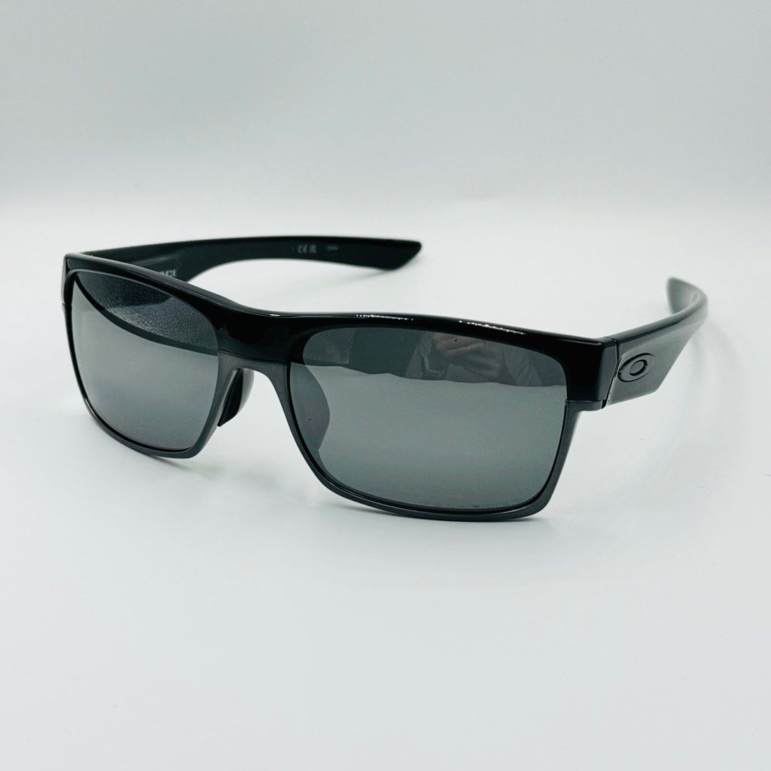 Oakley Twoface A Polished Black w Polarized Black Men s