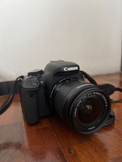 (Original) Canon EOS 600D SLR Camera + Canon 18-55mm Lens + 8GB SD Card + Crumpler Camera Bag