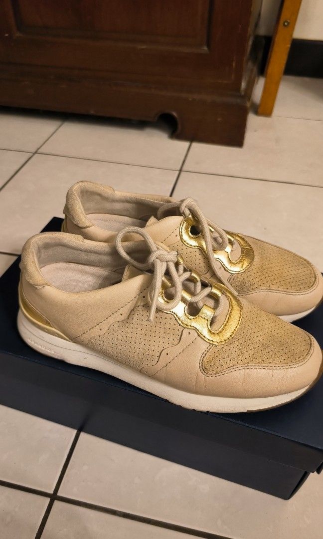 Cole haan deals wedge sneakers