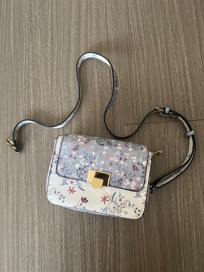 Parfois 2 in 1 floral bag wallet Women s Fashion Bags Wallets Cross body Bags on Carousell