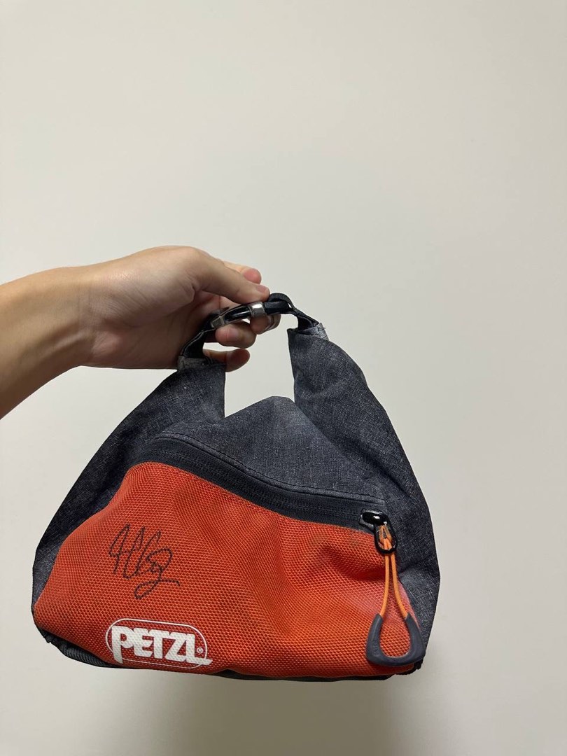 Petzl Sakab Chalk Bucket, Sports Equipment, Other Sports Equipment and