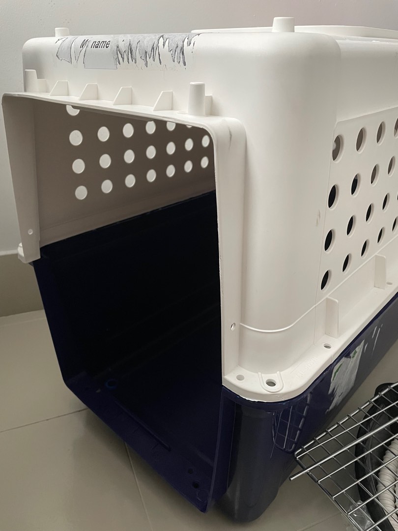 PP40 Crate/Pet Carrier, Pet Supplies, Homes & Other Pet Accessories on